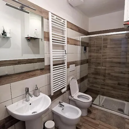 Apartment 5 Terre Flat *