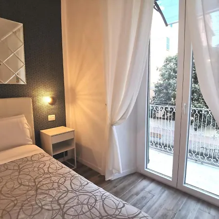 5 Terre Flat *