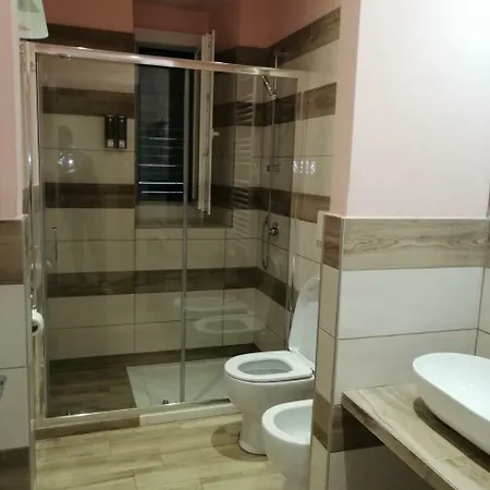 5 Terre Flat Apartment